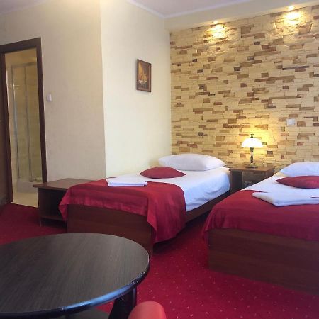Hotel Sekwana Czestochowa Bagian luar foto