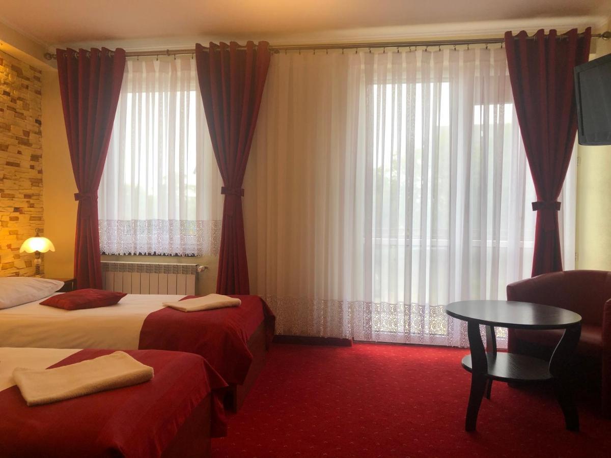 Hotel Sekwana Czestochowa Bagian luar foto