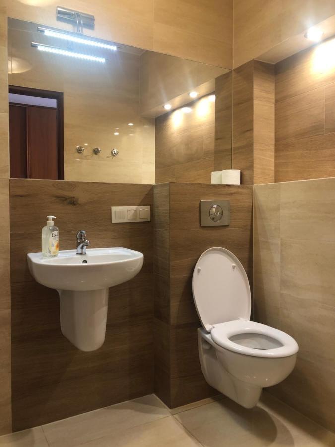 Hotel Sekwana Czestochowa Bagian luar foto