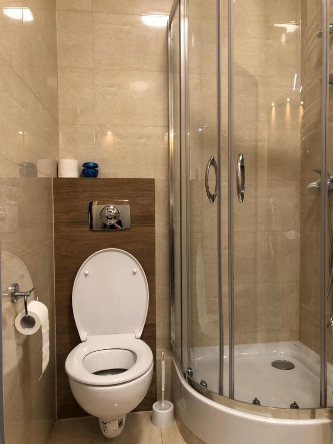 Hotel Sekwana Czestochowa Bagian luar foto