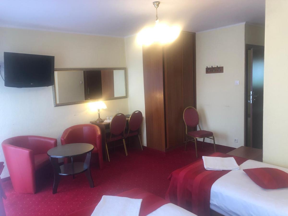 Hotel Sekwana Czestochowa Bagian luar foto